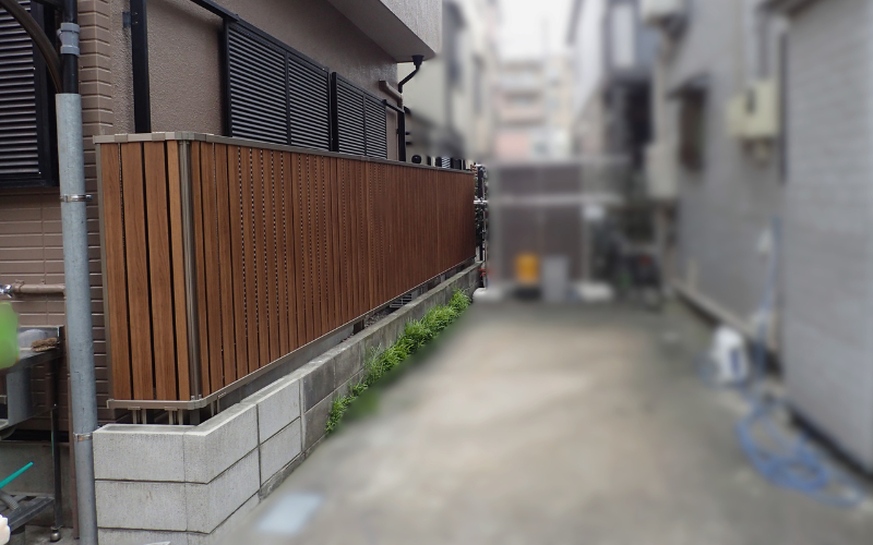 板橋区M様邸 完成したフェンスと敷地境界